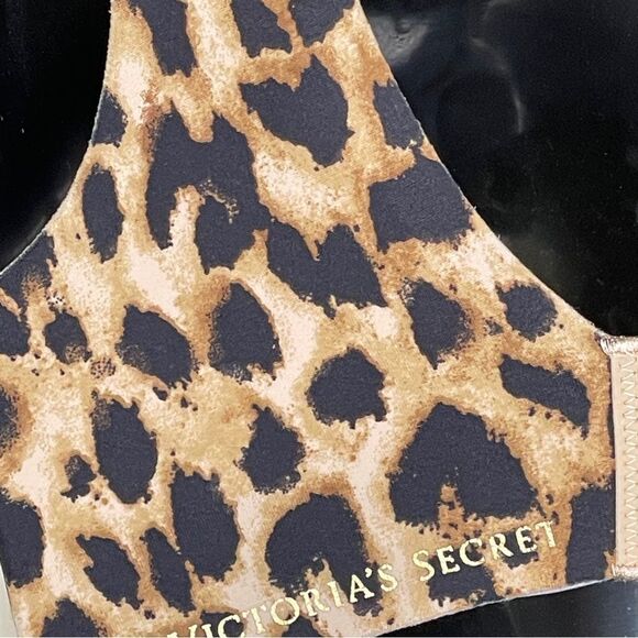 Victoria’s Secret Leopard Print Women's Seamless Bralette Cream Brown 32A - Picture 7 of 15